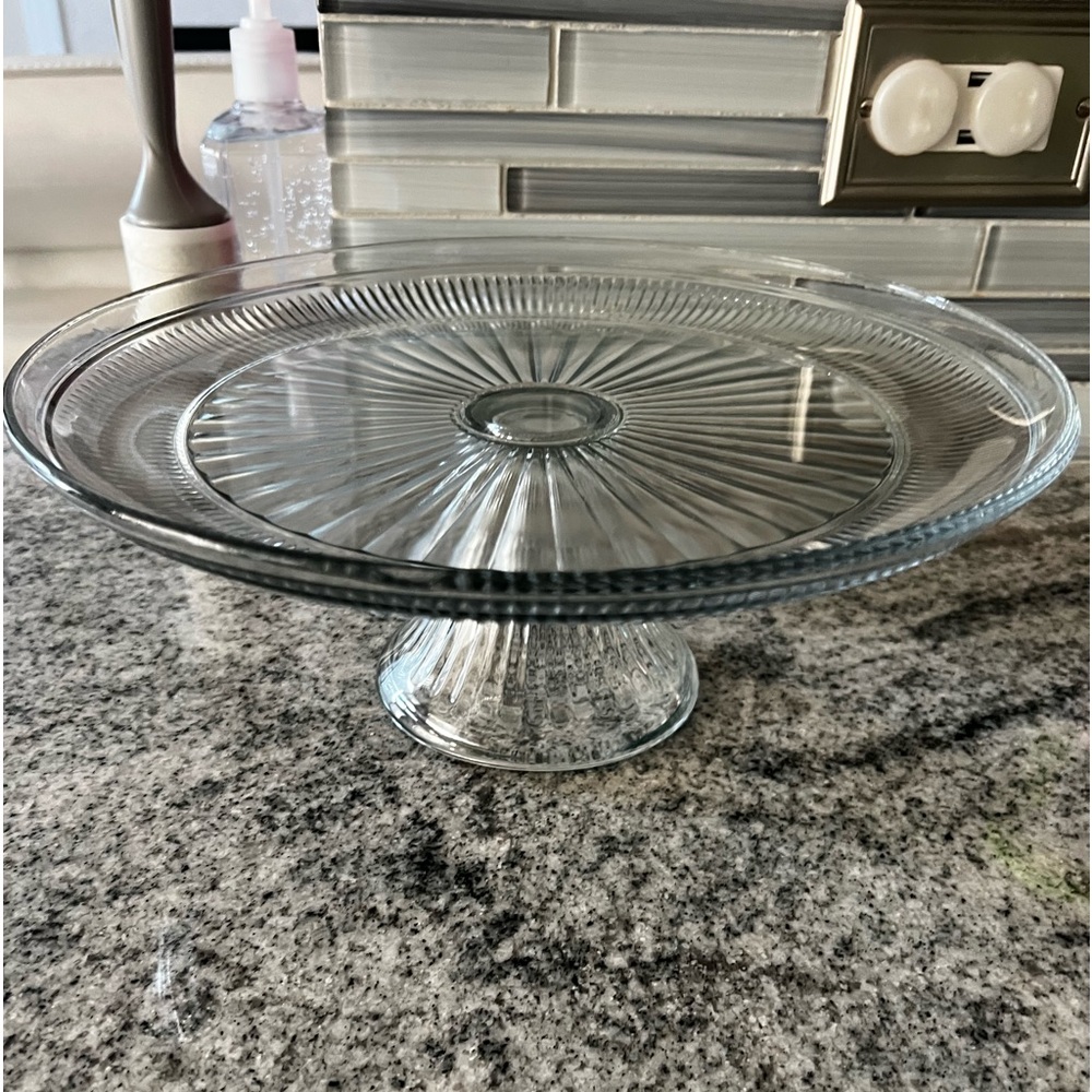 Glass cake stand plate